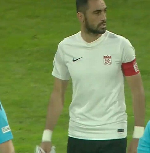 Sivasspor'un formaları Cluj Havaalanı'nda kayboldu